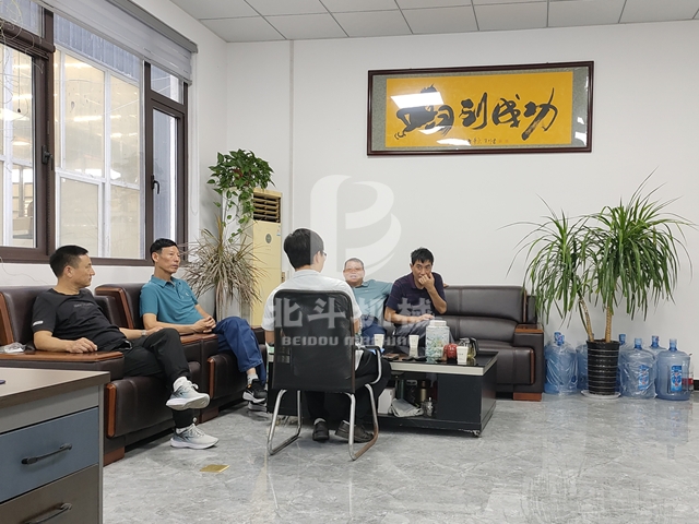 外地客户来巩义向日葵视频黄色网站机械实地考察竹子向日葵视频污污版