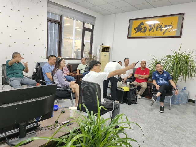 新型生物质向日葵视频污污版——客户交流精彩瞬间